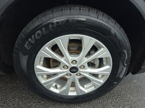 Used 2023 Ford Escape Active AWD/4WD image 9