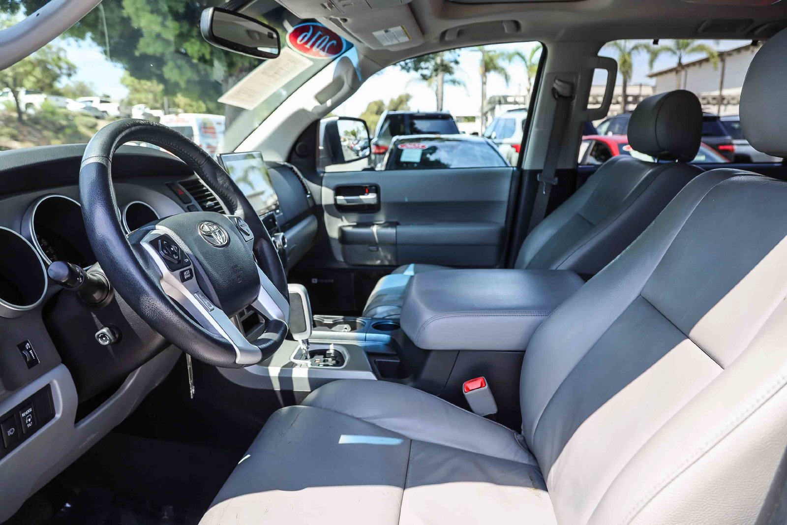 Certified 2016 Toyota Sequoia Limited w/ Safety & Convenience Package AWD/4WD image 17