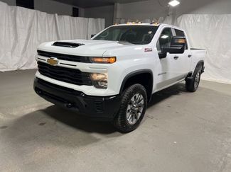New 2026 Chevrolet Silverado 2500 Custom w/ Custom Value Package AWD/4WD video 3