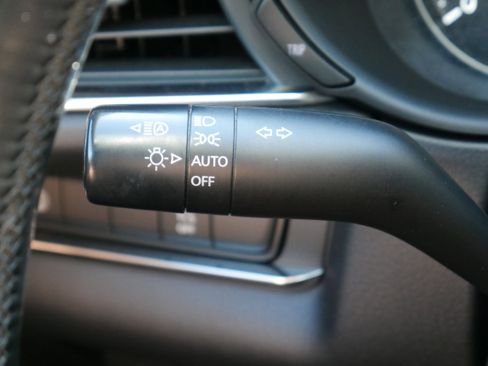 Used 2020 MAZDA CX-30 FWD w/ Preferred Package image 23