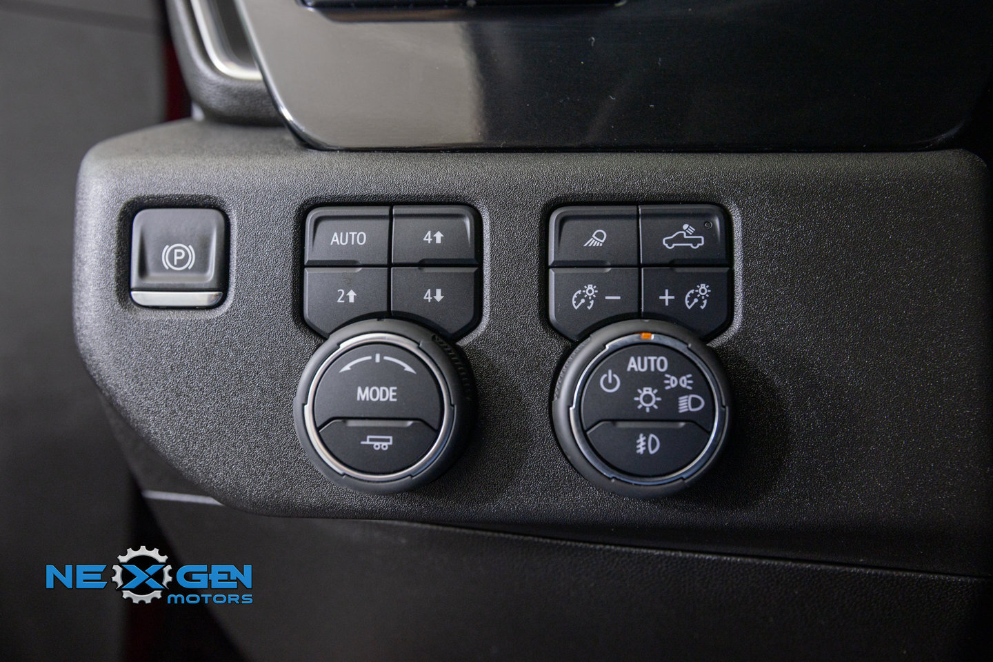 Used 2025 Chevrolet Silverado 1500 RST w/ RST All Star Premium Package AWD/4WD image 14