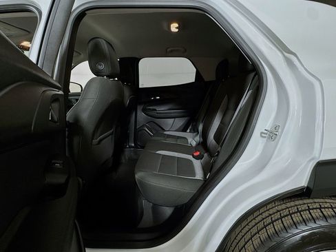 Used 2025 Chevrolet TrailBlazer LT image 20