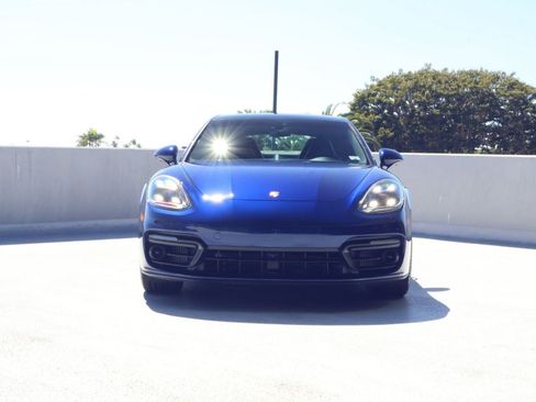 Certified 2023 Porsche Panamera 4 Platinum Edition AWD/4WD image 6