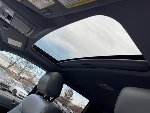 Used 2013 Ford F150 Lariat w/ Luxury Equipment Group image 12