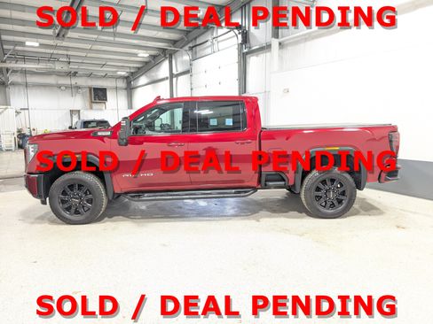 Used 2024 GMC Sierra 2500 AT4 w/ Technology Package AWD/4WD image 6
