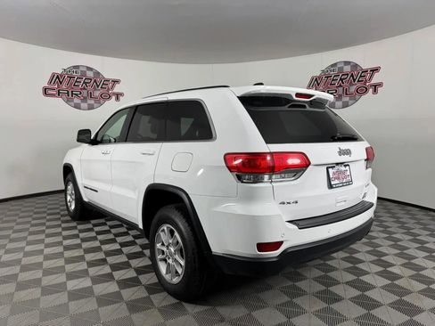 Used 2018 Jeep Grand Cherokee Laredo AWD/4WD image 5