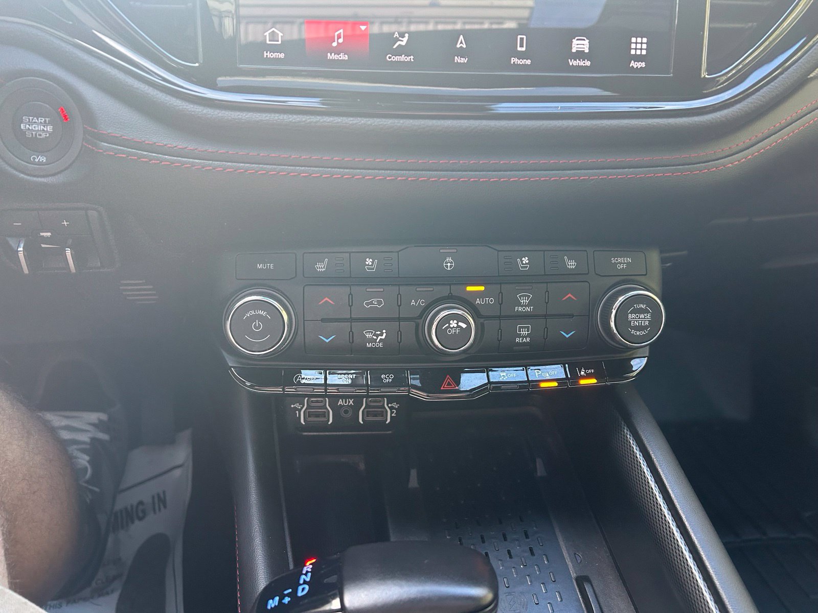 Used 2025 Dodge Durango GT AWD/4WD image 19