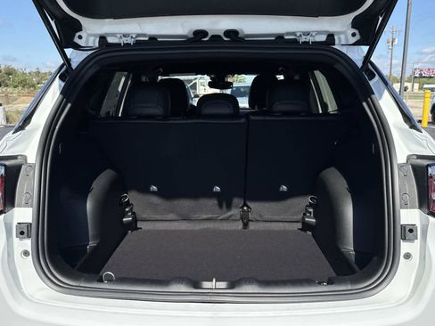 New 2026 Jeep Compass Latitude AWD/4WD image 7