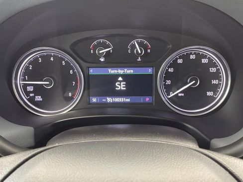 Used 2021 Buick Enclave Essence AWD/4WD image 17