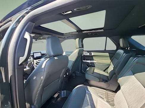 Used 2023 Ford Explorer Timberline w/ Timberline Technology Package AWD/4WD image 21