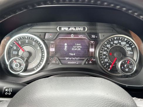 Used 2021 RAM 1500 Big Horn AWD/4WD image 32