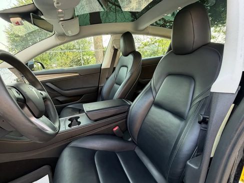Used 2022 Tesla Model 3 RWD image 10