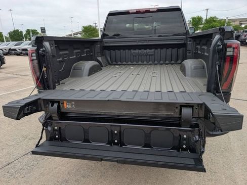 New 2026 GMC Sierra 2500 AT4 w/ AT4 Premium Plus Package AWD/4WD image 6