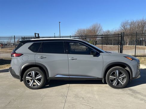 Certified 2023 Nissan Rogue Platinum w/ Platinum Premium Package image 3