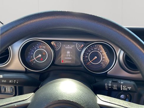 Used 2021 Jeep Wrangler Unlimited Sport AWD/4WD image 34