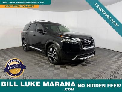 Used 2025 Nissan Pathfinder Platinum w/ Cargo Package