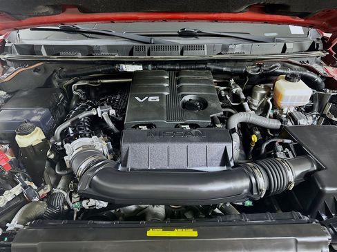 Used 2022 Nissan Frontier Pro-X image 32