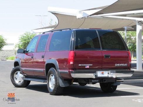 Used 1999 Chevrolet Suburban 4WD w/ Preferred Equipment Group 3 image 4