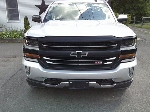 Used 2017 Chevrolet Silverado 1500 LT w/ Redline Edition AWD/4WD image 3