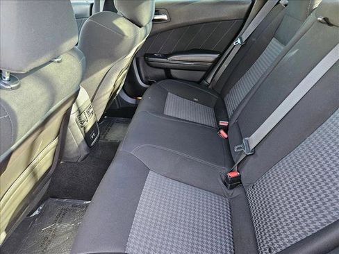 Used 2020 Dodge Charger R/T w/ Blacktop Package image 18