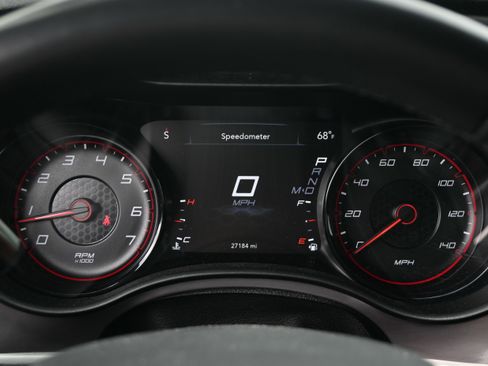 Used 2022 Dodge Charger SXT w/ Blacktop Package image 12