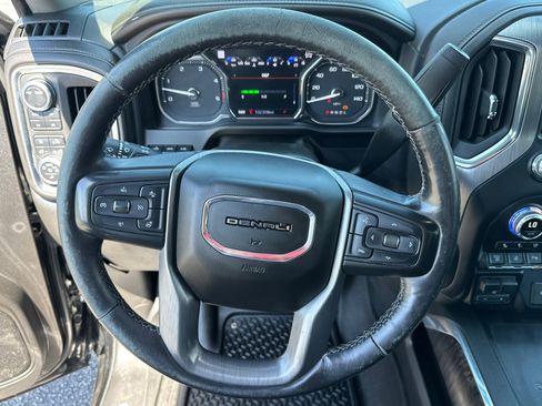 Used 2022 GMC Sierra 3500 Denali w/ Denali Ultimate Package AWD/4WD image 15