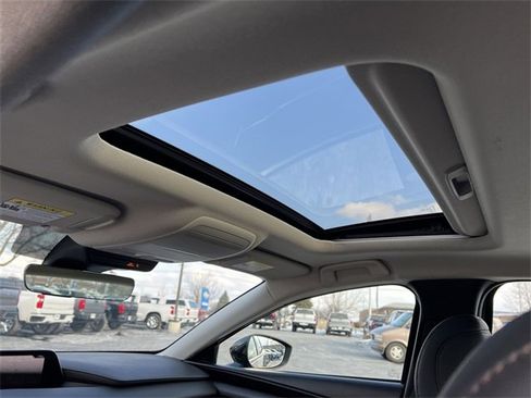 Used 2021 MAZDA MAZDA3 2.5 Turbo Sedan w/Premium Plus image 16