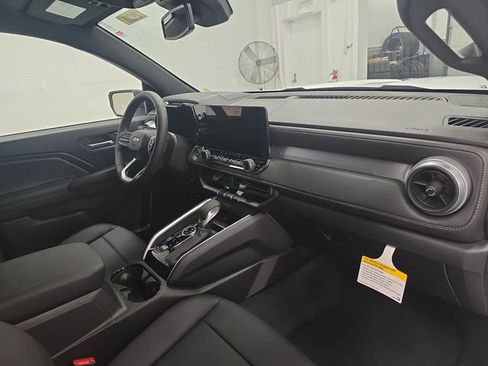 New 2025 Chevrolet Colorado LT w/ LT Convenience Package image 29