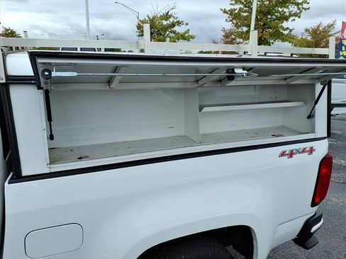 Used 2017 Chevrolet Colorado LT image 22