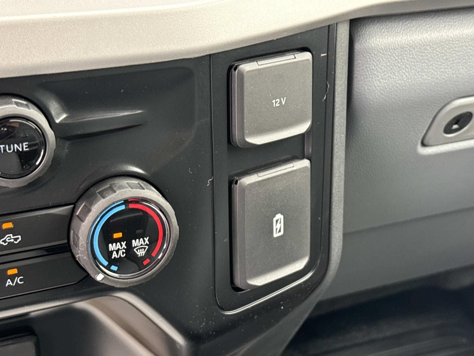 New 2026 Ford F550 4x4 Crew Cab image 16