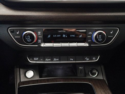 Used 2022 Audi Q5 2.0T Premium Plus image 38