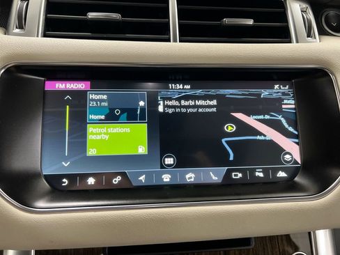 Used 2017 Land Rover Range Rover Sport HSE image 15