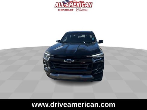Used 2023 Chevrolet Colorado Z71 image 3