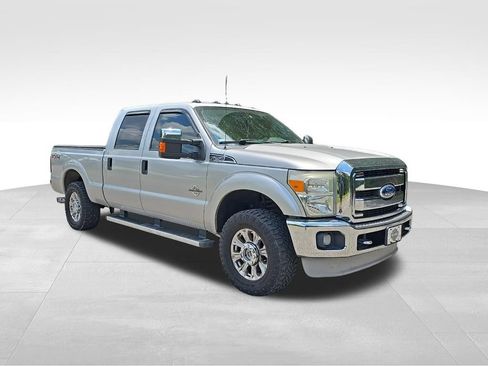 Used 2011 Ford F250 XLT w/ XLT Premium Pkg AWD/4WD image 9