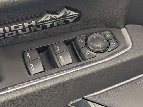 Certified 2025 Chevrolet Silverado 1500 High Country w/ High Country Premium Package image 11