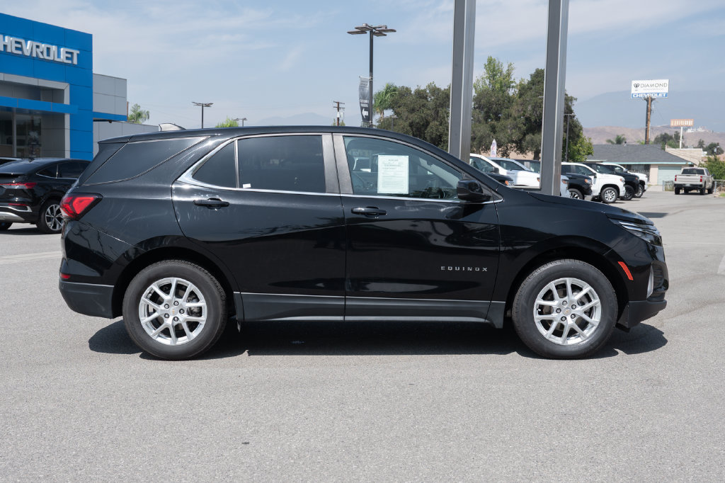 Used 2024 Chevrolet Equinox LT AWD/4WD image 3