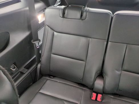 Used 2022 Ford Explorer XLT w/ Equipment Group 202A image 22