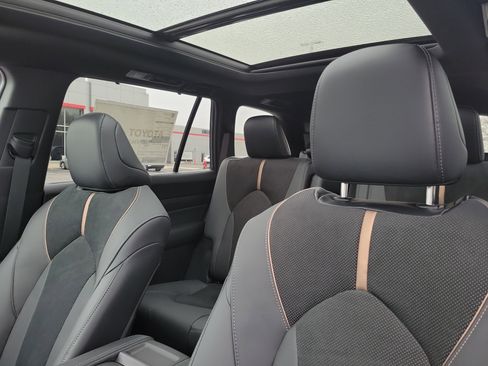 New 2026 Toyota Grand Highlander AWD Hybrid image 27