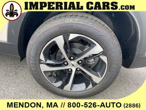 New 2026 Chevrolet Trax RS w/ Sunroof Package image 17