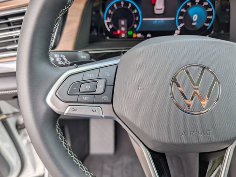 New 2026 Volkswagen Atlas SE image 15