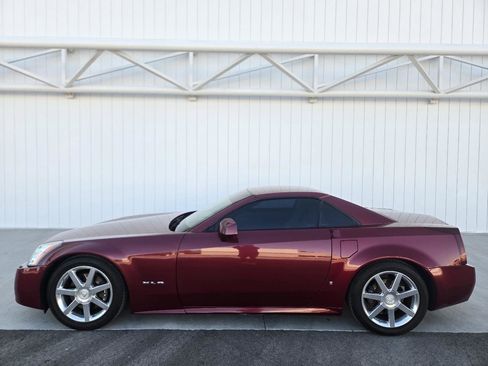 Used 2006 Cadillac XLR image 9