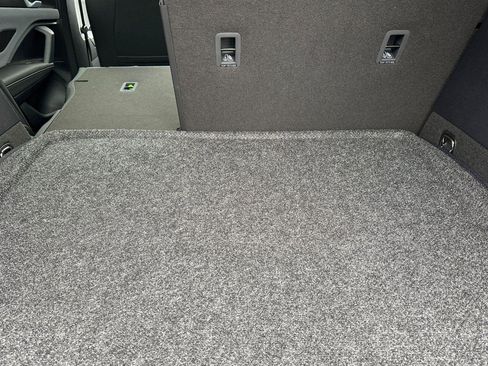 New 2026 Volkswagen Tiguan SE image 14