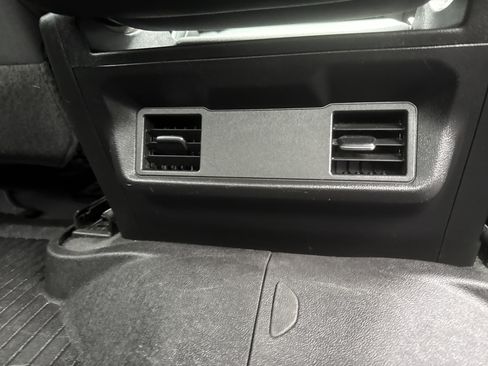 Used 2021 Chevrolet Silverado 1500 Custom Trail Boss w/ Realtree Special Edition image 15