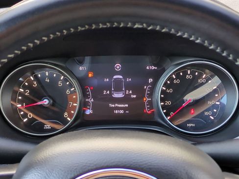 Used 2021 Jeep Compass Latitude image 27