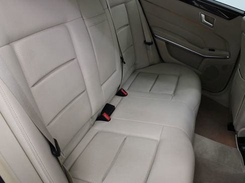 Used 2016 Mercedes-Benz E 350 Sedan image 18