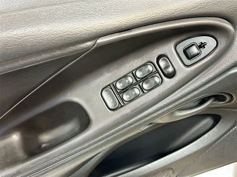 Used 2000 Ford Mustang GT image 17