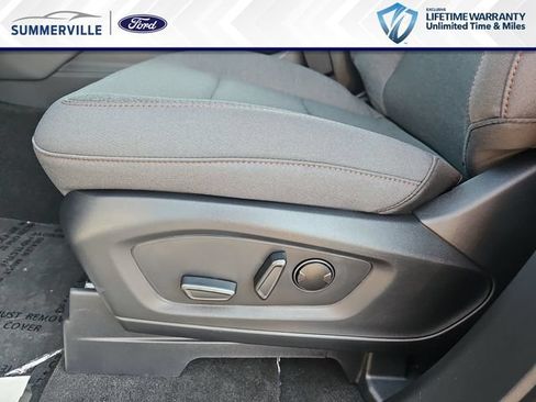 New 2026 Ford Explorer Active RWD image 20