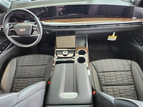 New 2025 Cadillac Escalade Sport Platinum w/ LPO, ONYX Package image 9