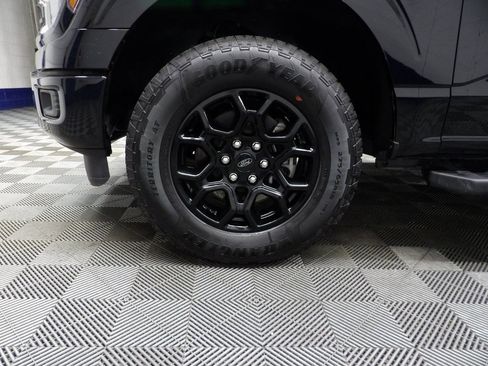 Used 2024 Ford F150 XLT w/ XLT Black Appearance Package image 7
