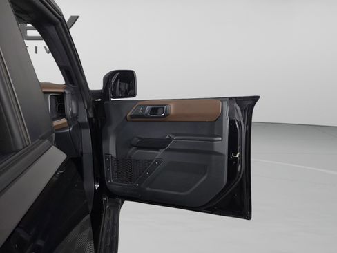 Used 2024 Ford Bronco Outer Banks image 27